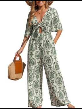 CUPSHE Women's Summer Jumpsuit Tropical Floral Romper Short Sleeve V Neck Self